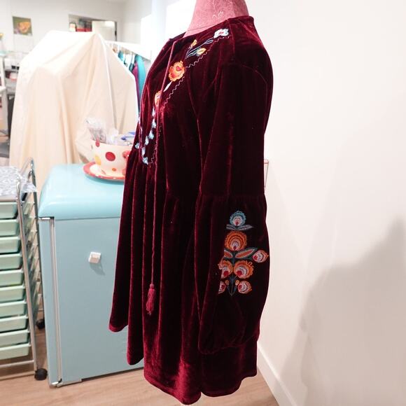 Cherry Cola Red BOHO Flower Embroidery Short Velour/Velvety Fall dress size L - Picture 8 of 8